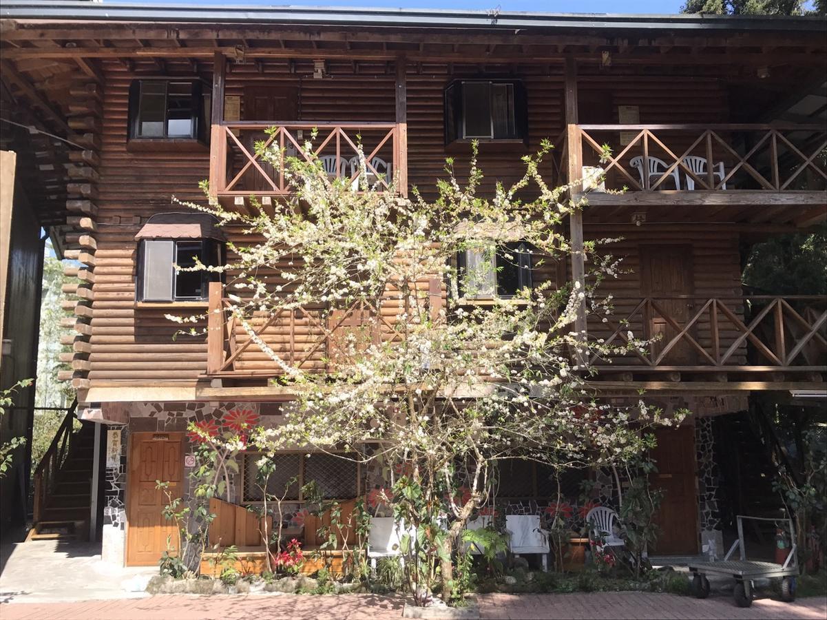 Gemlu Villa Lugu Exterior photo